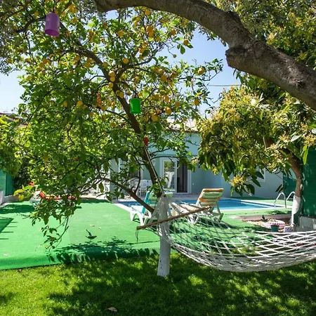 Yaniklar 2 Bedroom 1668 Вилла